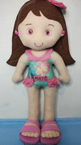 Boneca Personalizada de Maio Festa Praia