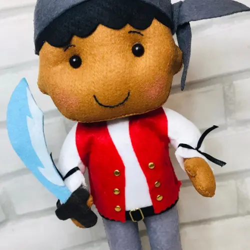 Boneco Pirata em Feltro 30 cm