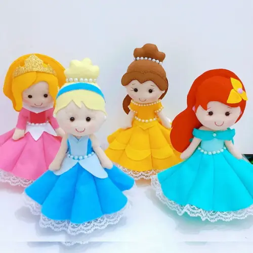 Kit com 4 Bonecas Princesas de Feltro com 20 cm de Altura