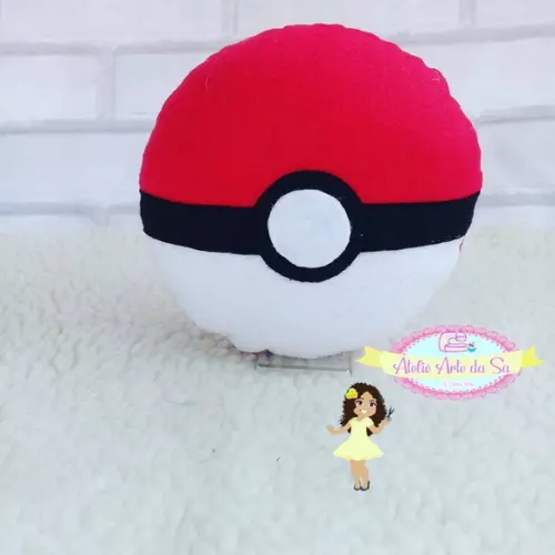 Pokebola em feltro