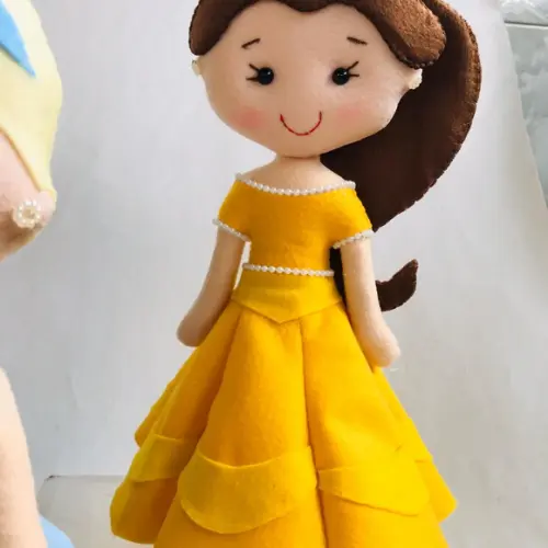 Princesa Bela em feltro