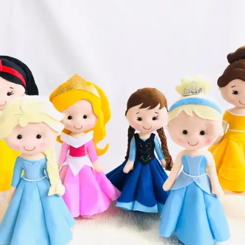 Princesa em feltro( valor se refere a 1 unidade )