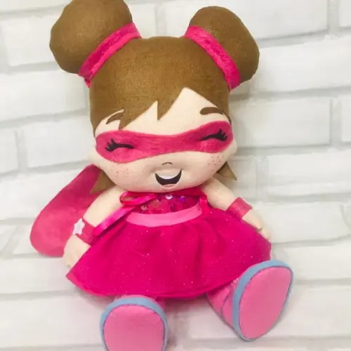 Boneca Super Lara , Boneca Heroína em Feltro