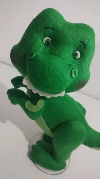 Dinossauro em Feltro com 20 cm