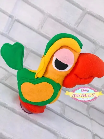 Papagaio em feltro