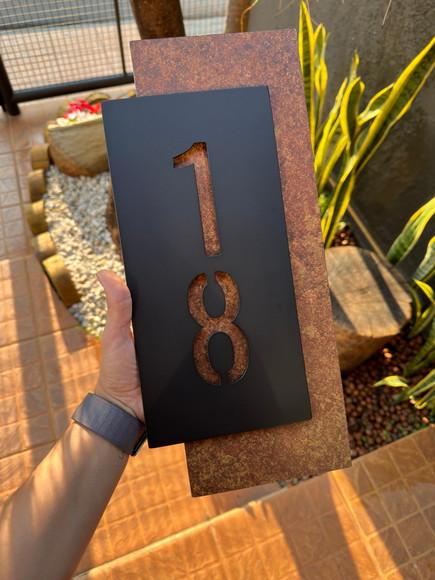 Algarismo Residencial Acm com Acm Corten Personalizado 40x18