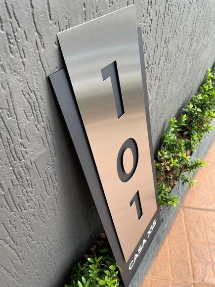 Algarismo Residencial Acm com Inox - 3 Dígitos 30x86
