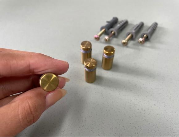 Kit de Parafusos Prolongadores Mini Dourado - 4 Unidades