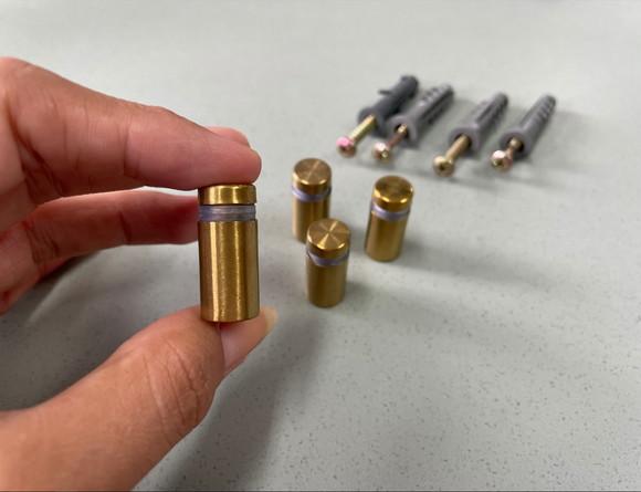 Kit de Parafusos Prolongadores Mini Dourado - 4 Unidades