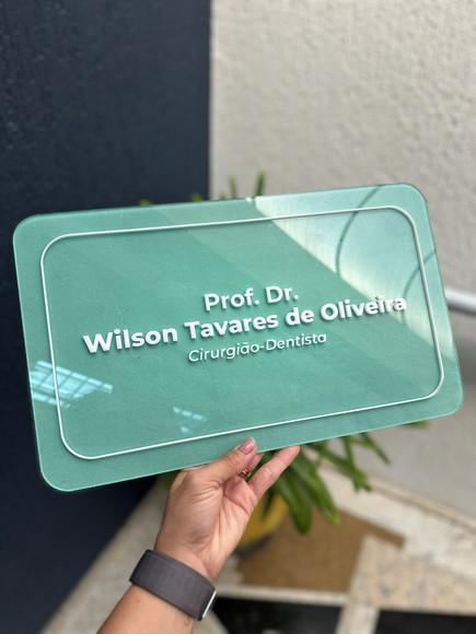 Placa de Comércio com Sobreposição em Acrílico - 40x24