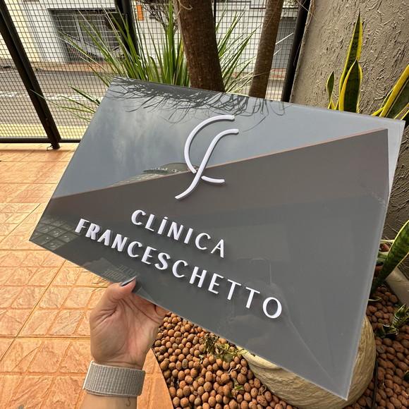 Placa de Comércio com Sobreposição em Acrílico - 42x30
