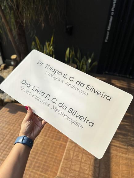 Placa de Comércio em Acrílico - Frente 25x50