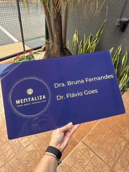 Placa de Comércio em Acrílico - Frente 48x29