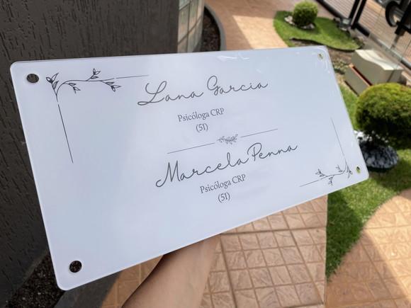 Placa de Comércio em Acrílico - Frente 50x25