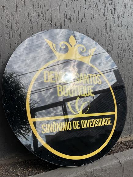Placa de Comércio em Acrílico - Frente 65x65