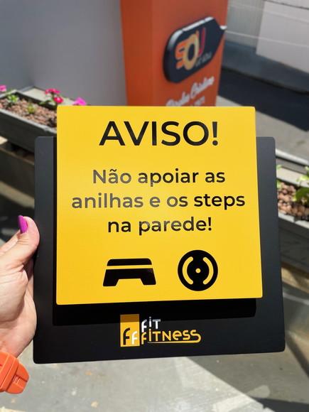 Placa de Identificação de Academia - Modelo Ágata