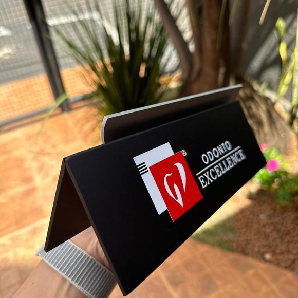 Placa de Identificação de Mesa - Acm com Sobreposição 25x9,5