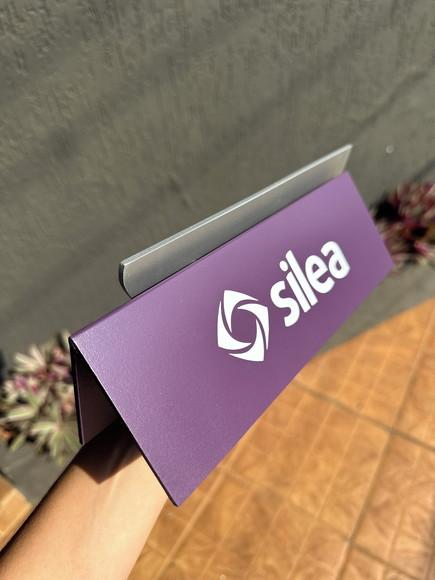 Placa de Identificação de Mesa - Acm com Sobreposição 25x9,5