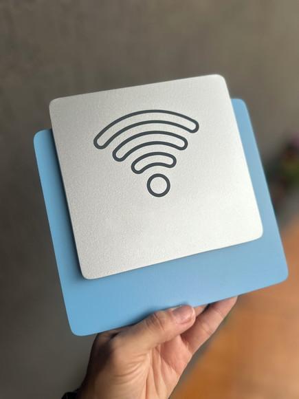 Placa de Identificação de Sala - Modelo Ágata
