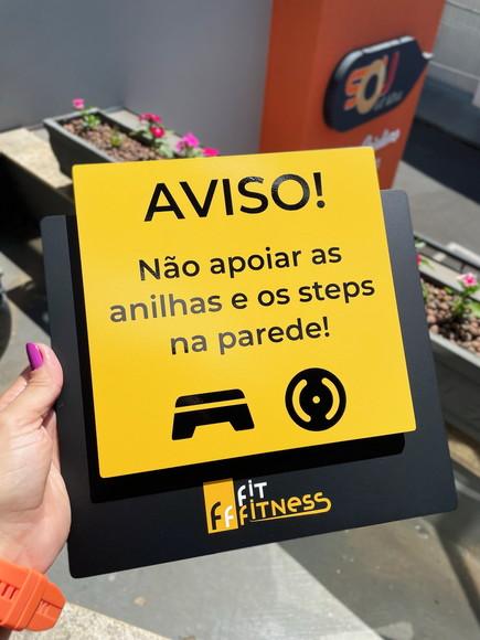 Placa de Identificação de Sala - Modelo Ágata