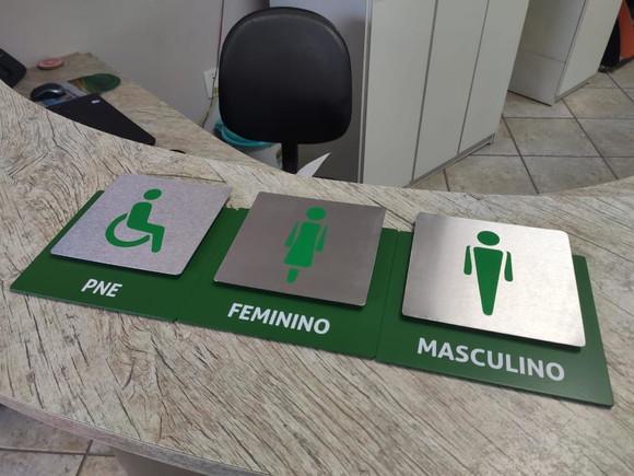 Placa de Identificação de Sala - Modelo Ágata Inox