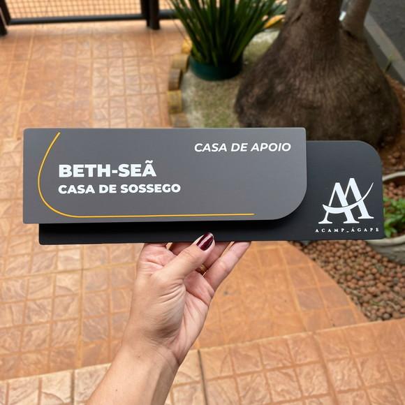 Placa de Identificação de Sala - Modelo Ametista
