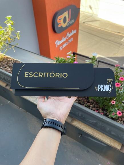 Placa de Identificação de Sala - Modelo Ametista