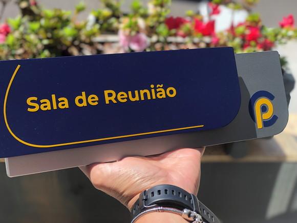 Placa de Identificação de Sala - Modelo Ametista