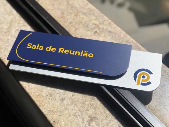Placa de Identificação de Sala - Modelo Ametista