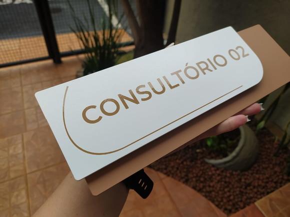 Placa de Identificação de Sala - Modelo Ametista