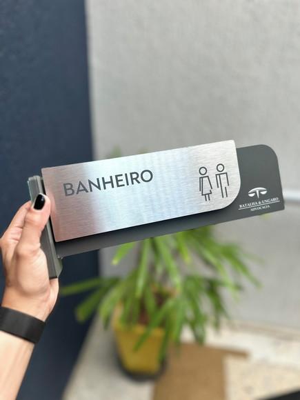 Placa de Identificação de Sala - Modelo Ametista Bandeira