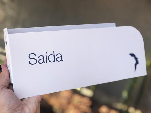 Placa de Identificação de Sala - Modelo Ametista Bandeira