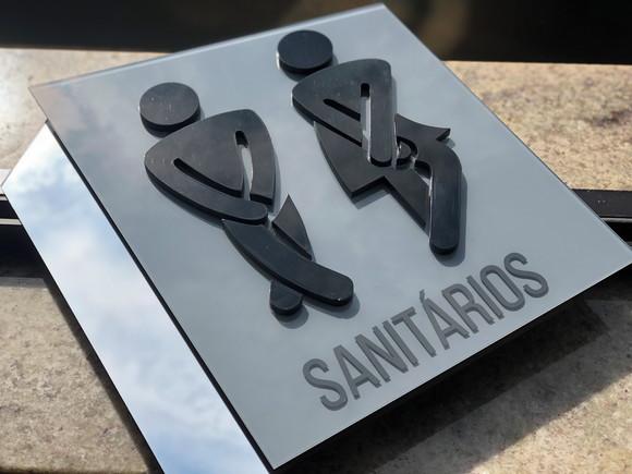 Placa de Identificação de Sala - Modelo Calcita Acrílico