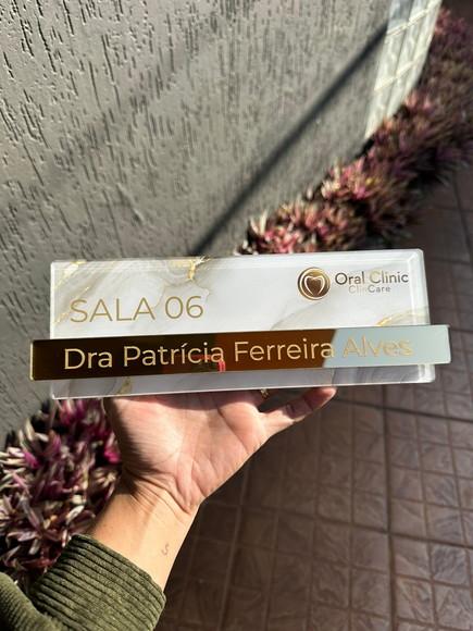 Placa de Identificação de Sala - Modelo Esmeralda