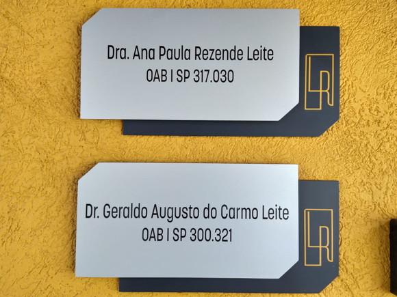 Placa de Identificação de Sala - Modelo Cornalina Maxi