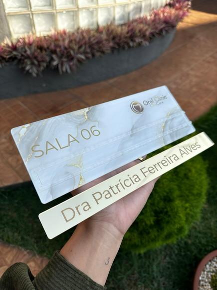 Placa de Identificação de Sala - Modelo Esmeralda