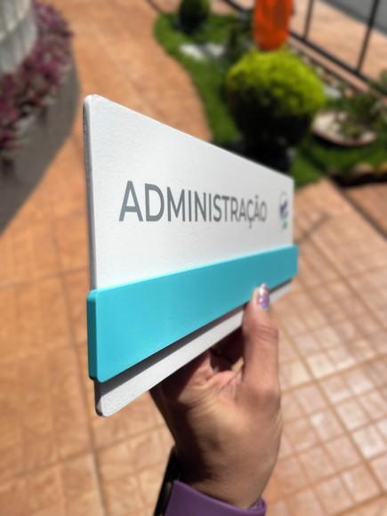 Placa de Identificação de Sala - Modelo Esmeralda