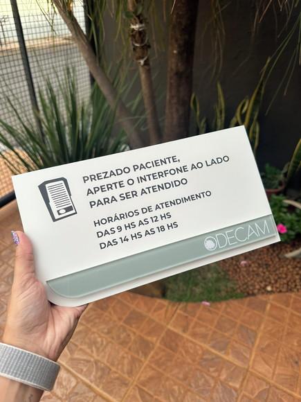 Placa de Identificação de Sala - Modelo Esmeralda Maior
