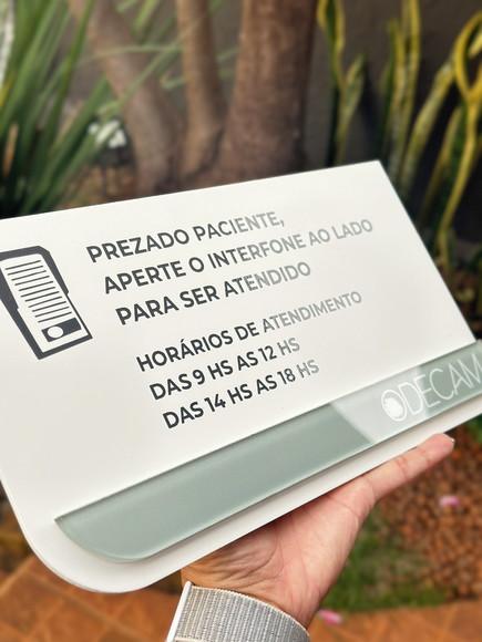 Placa de Identificação de Sala - Modelo Esmeralda Maior