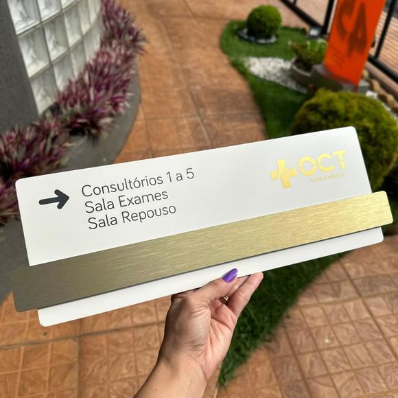 Placa de Identificação de Sala - Modelo Esmeralda Maior