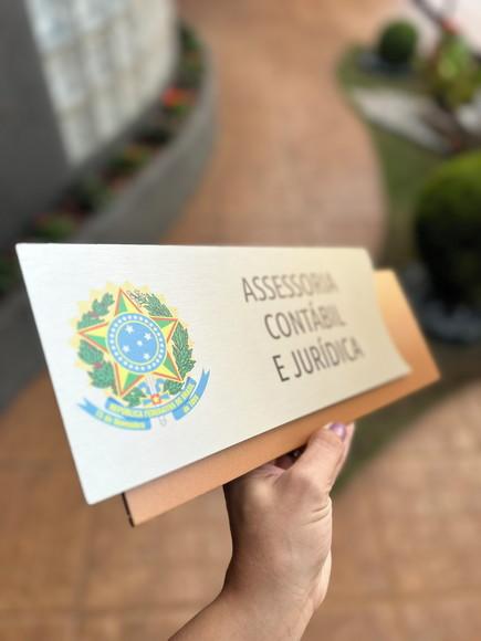 Placa de Identificação de Sala - Modelo Feldspato Inox