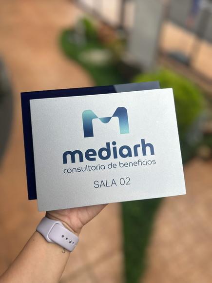 Placa de Identificação de Sala - Modelo Gabs Acrílico