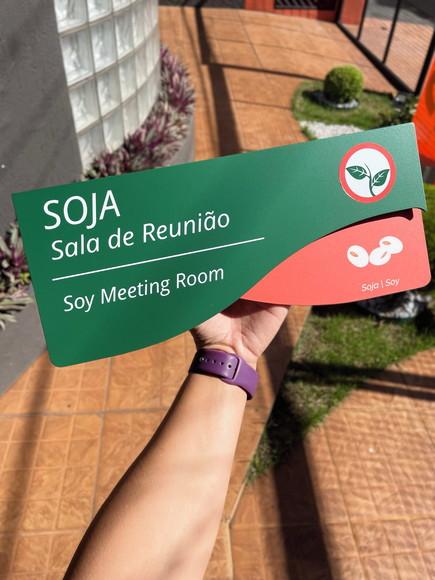Placa de Identificação de Sala - Modelo Mica
