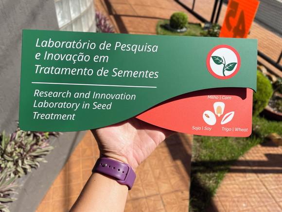 Placa de Identificação de Sala - Modelo Mica