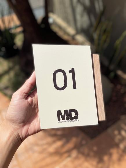 Placa de Identificação de Sala - Modelo Mini Calcita mdf