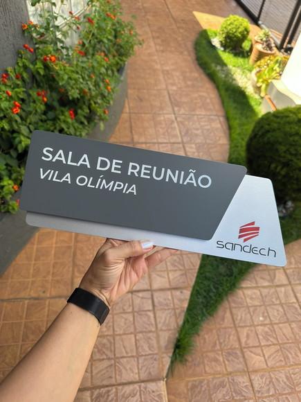 Placa de Identificação de Sala - Modelo Onix