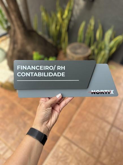 Placa de Identificação de Sala - Modelo Onix