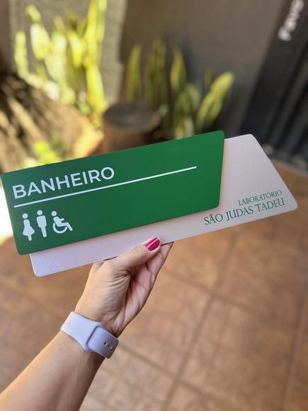 Placa de Identificação de Sala - Modelo Onix