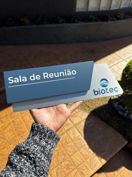 Placa de Identificação de Sala - Modelo Onix