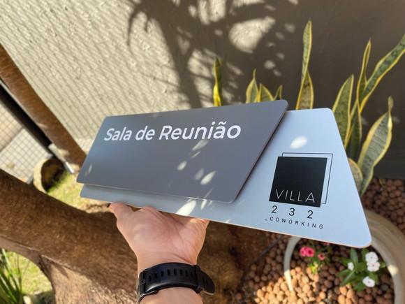 Placa de Identificação de Sala - Modelo Onix